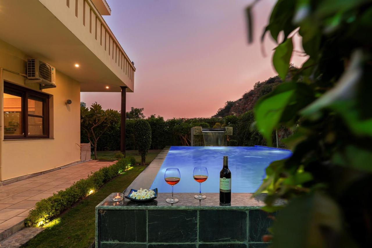 Bliss In The Woods By Veo - Part Of Stayvista Dhauj Exterior photo